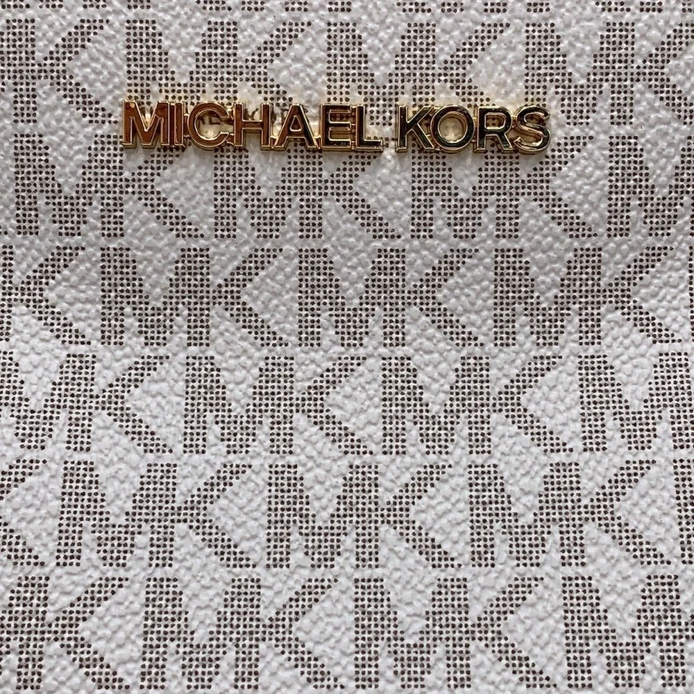 MICHAEL KORS TOP ZIP LARGE TOTE VANILLA COLOR